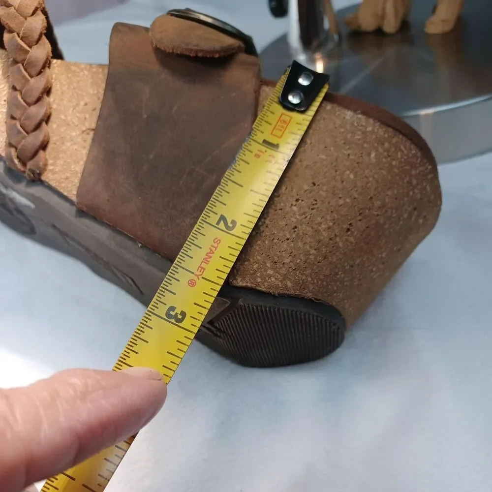 White-mountain Women's Brown and Tan Sandals